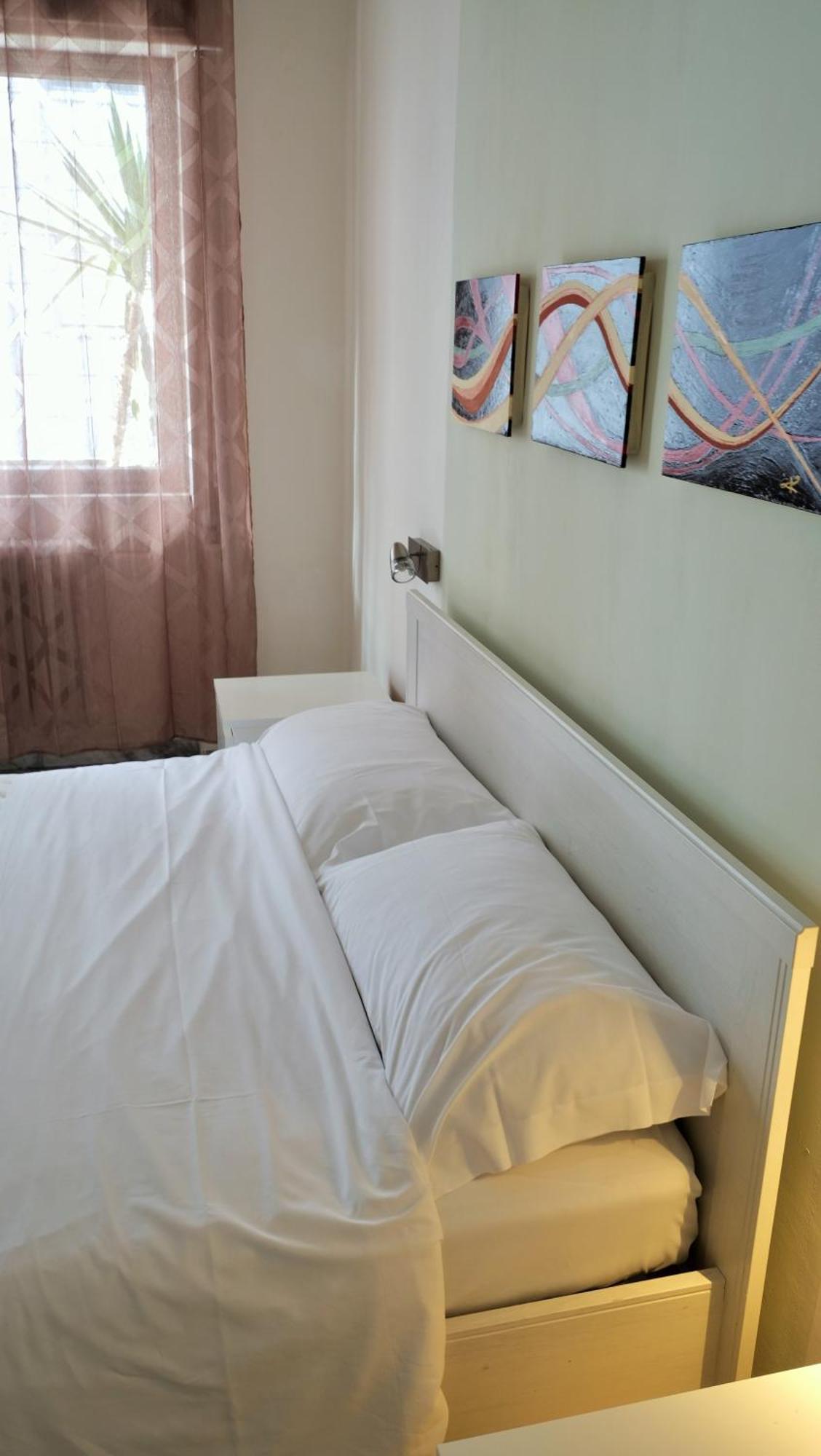 Kamila Guest House Бари Екстериор снимка